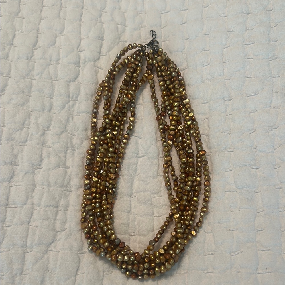 Elegant Gold Beaded Necklace